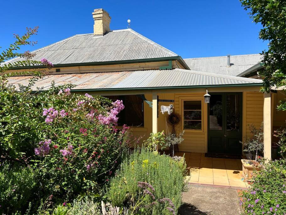 Wonga - A secluded oasis in the heart of Parkes