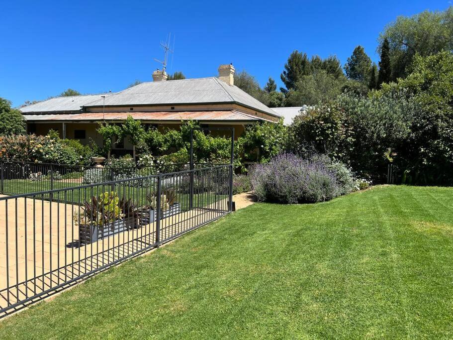 Wonga - A secluded oasis in the heart of Parkes