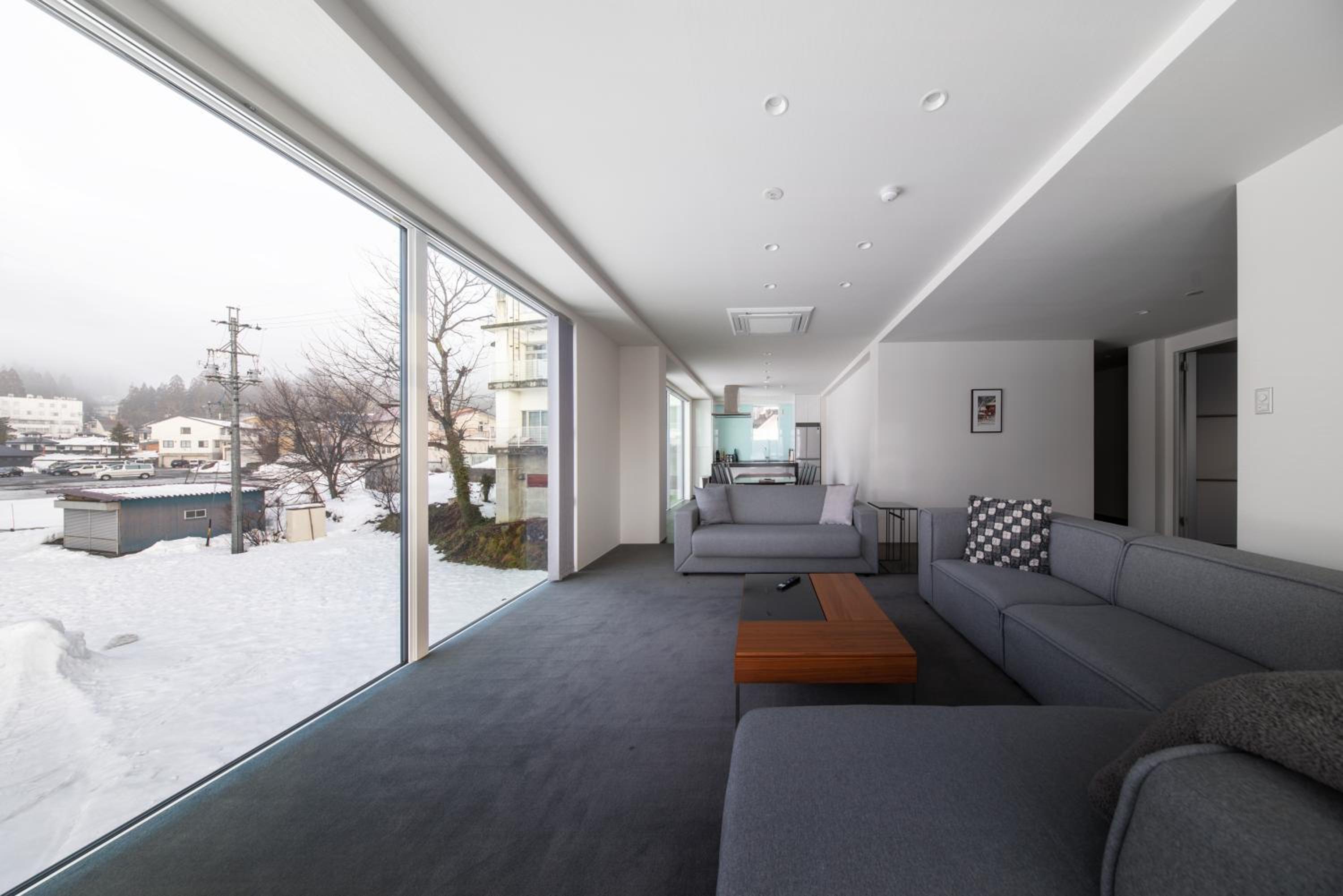 Bluebird Apartments by The Hakuba Collection