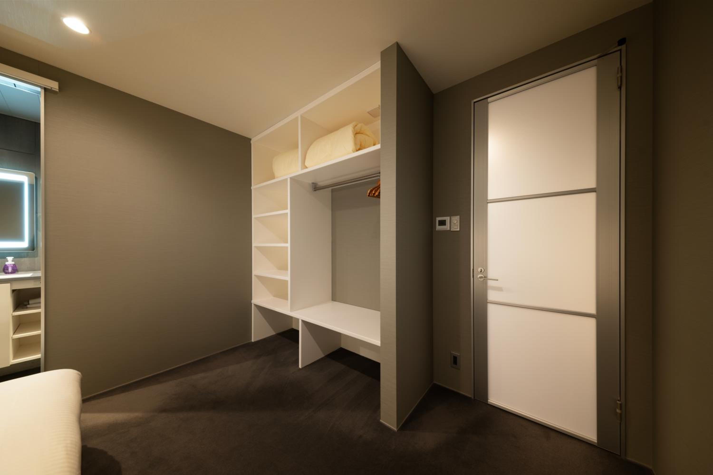 Bluebird Apartments by The Hakuba Collection