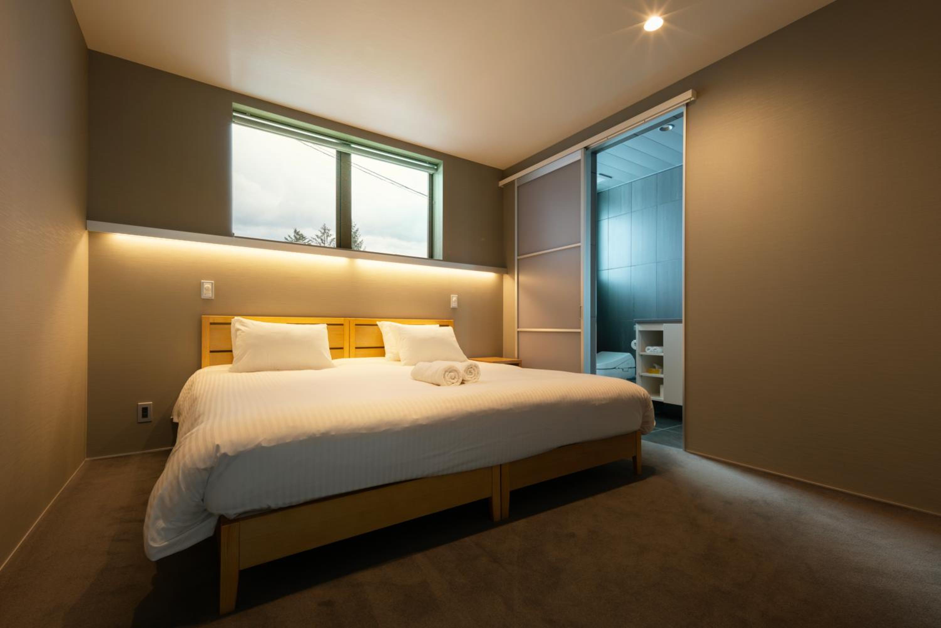 Bluebird Apartments by The Hakuba Collection