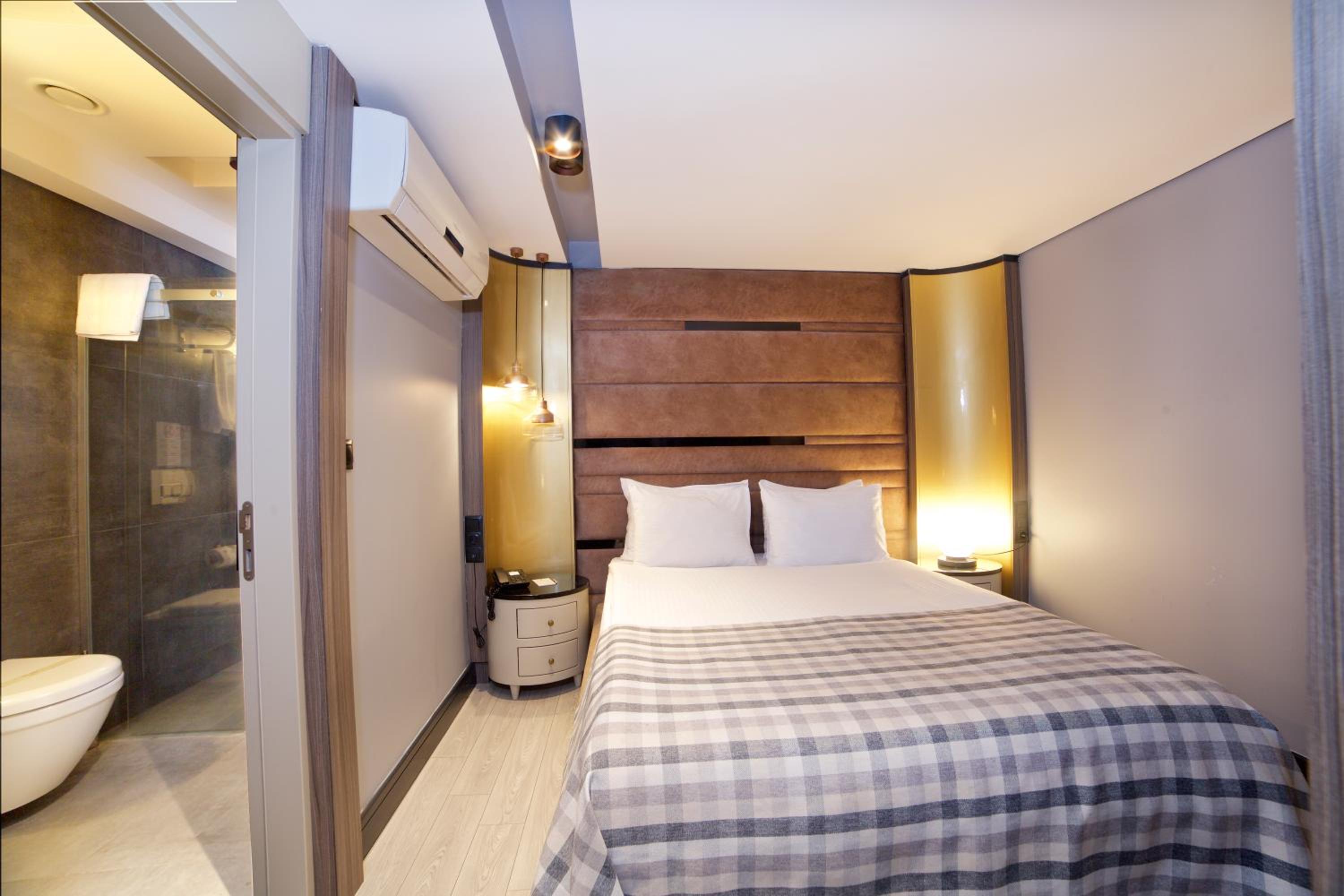 Dosso Dossi Otelleri Laleli - Image 22