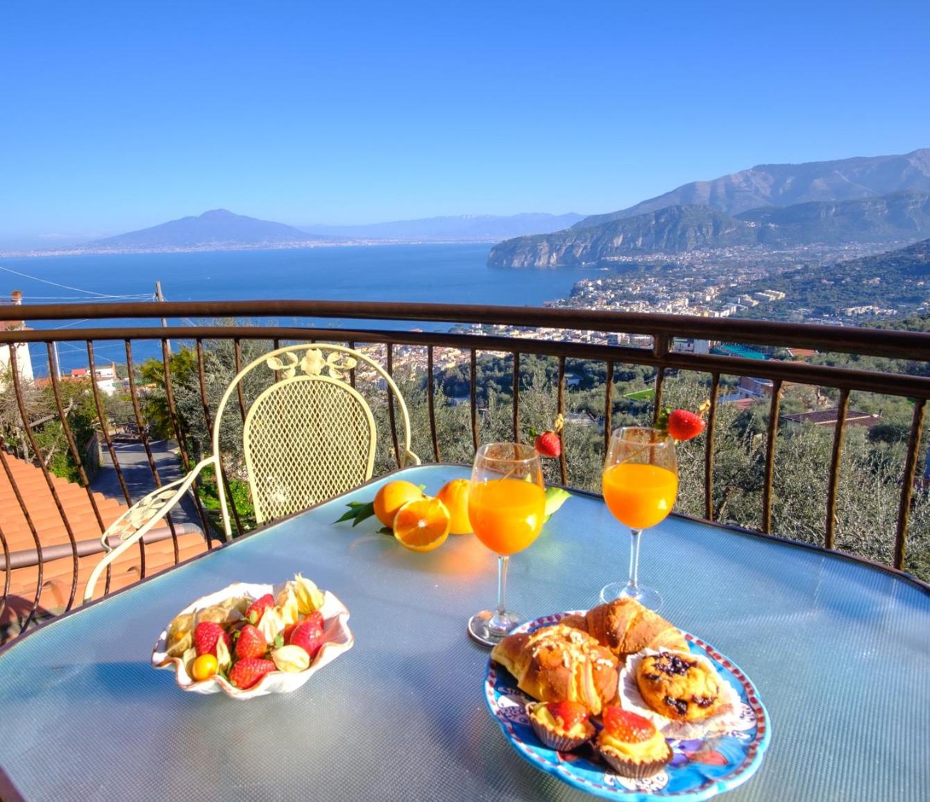 VILLA CARUSO PRIVATE HEATED POOL & SEA VIEW view 5