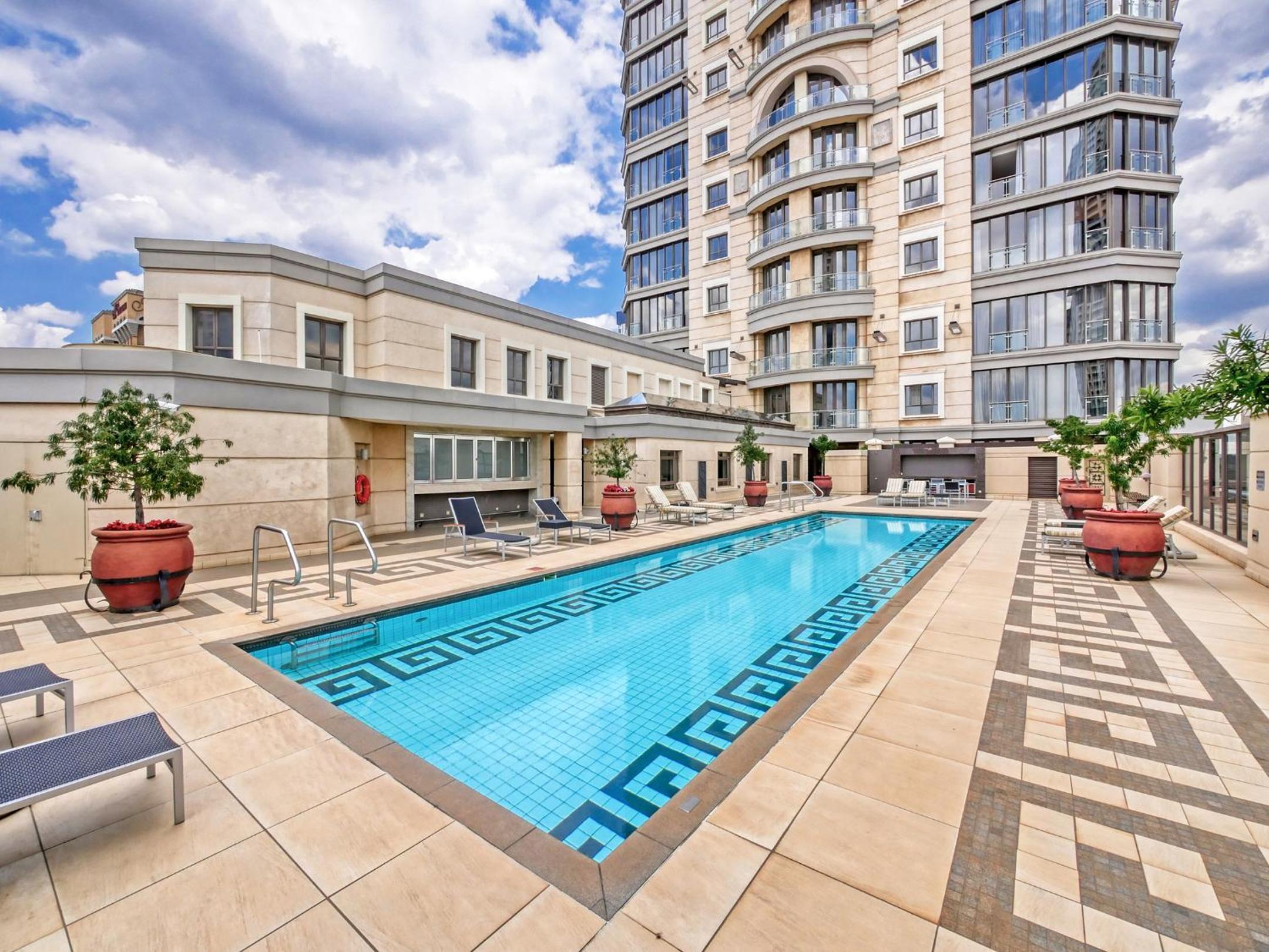 Johannesburg Vacations - Apartment at Michelangelo Towers - Property Image 15