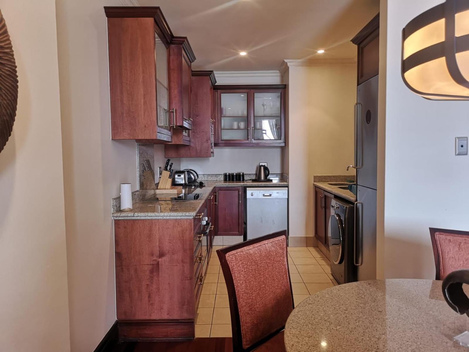 Johannesburg Vacations - Apartment at Michelangelo Towers - Property Image 14
