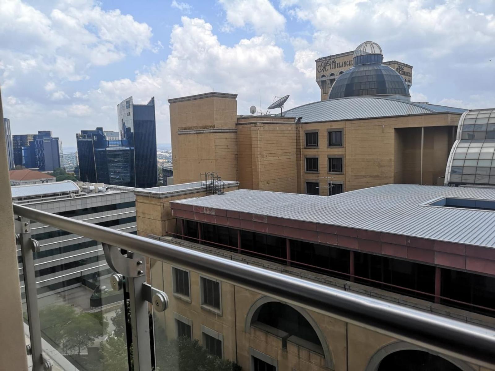 Johannesburg Vacations - Apartment at Michelangelo Towers - Property Image 6