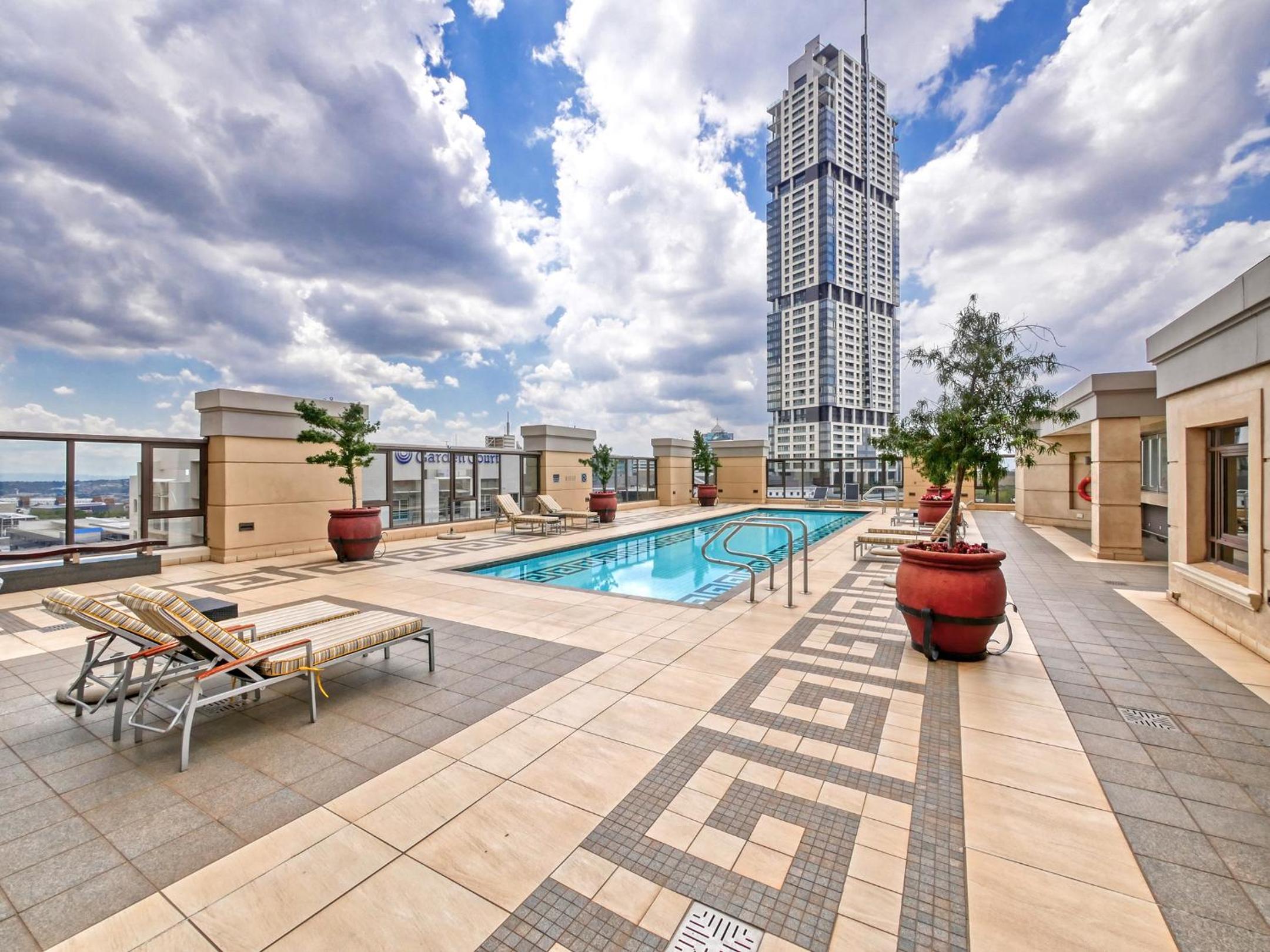 Johannesburg Vacations - Apartment at Michelangelo Towers - Property Image 5
