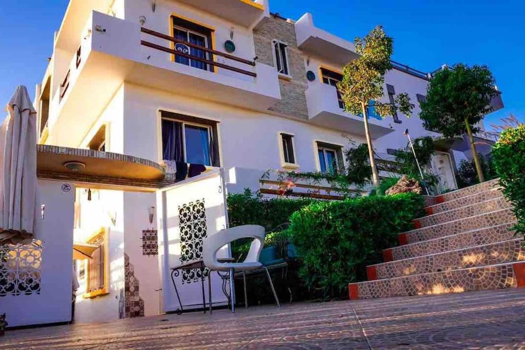 A8 MAISON BLANCHE IMI OUADDAR view 4