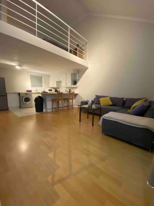 Centrally Located Loft - Upper East Side view 3
