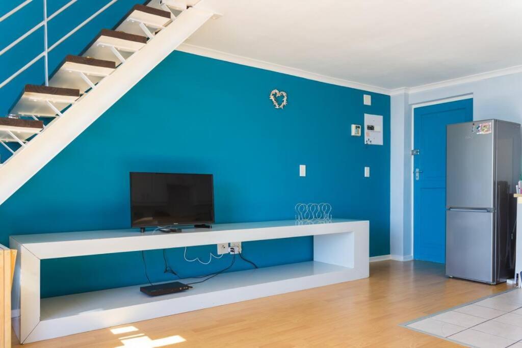 Centrally Located Loft - Upper East Side view 4