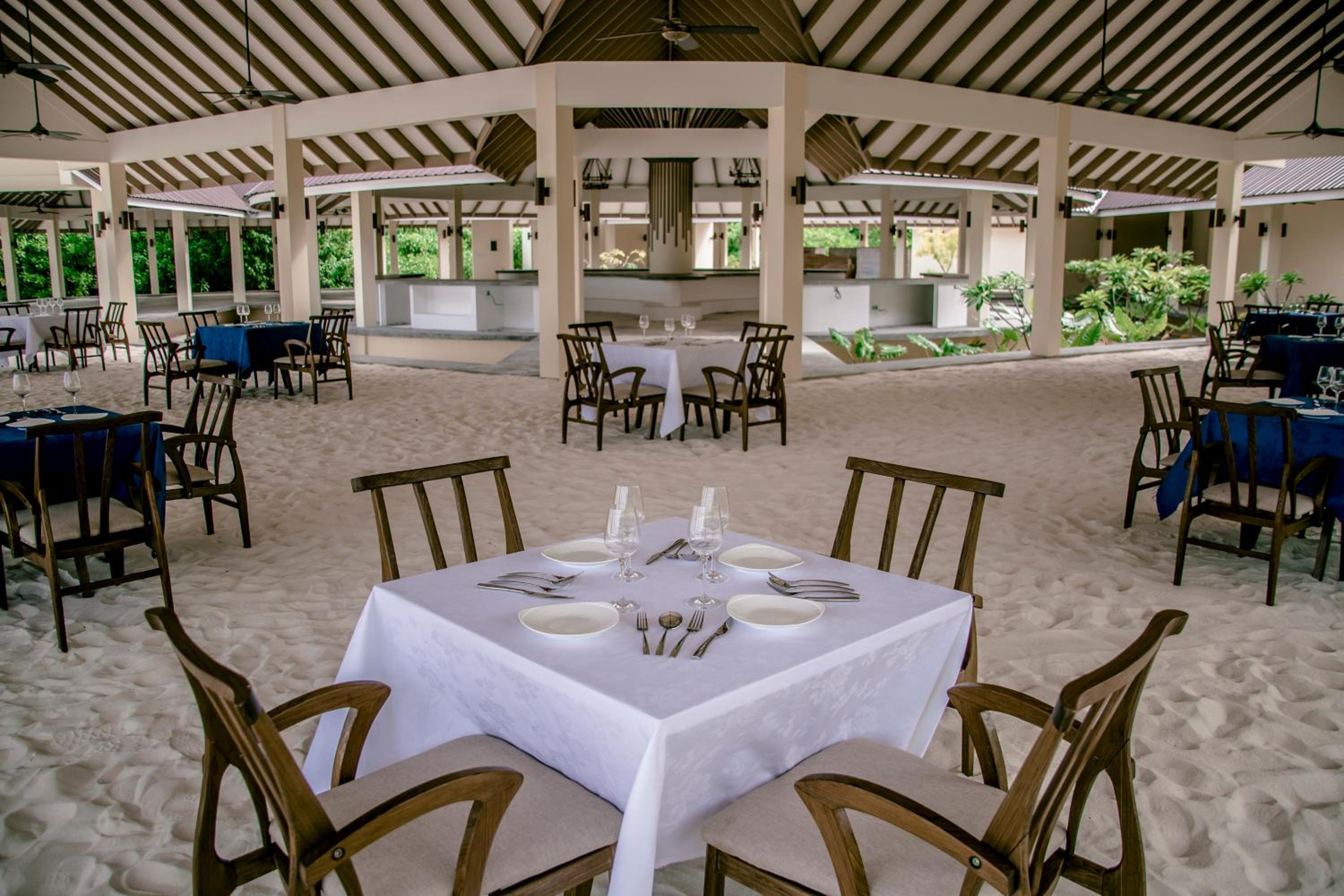 Hondaafushi Island Resort