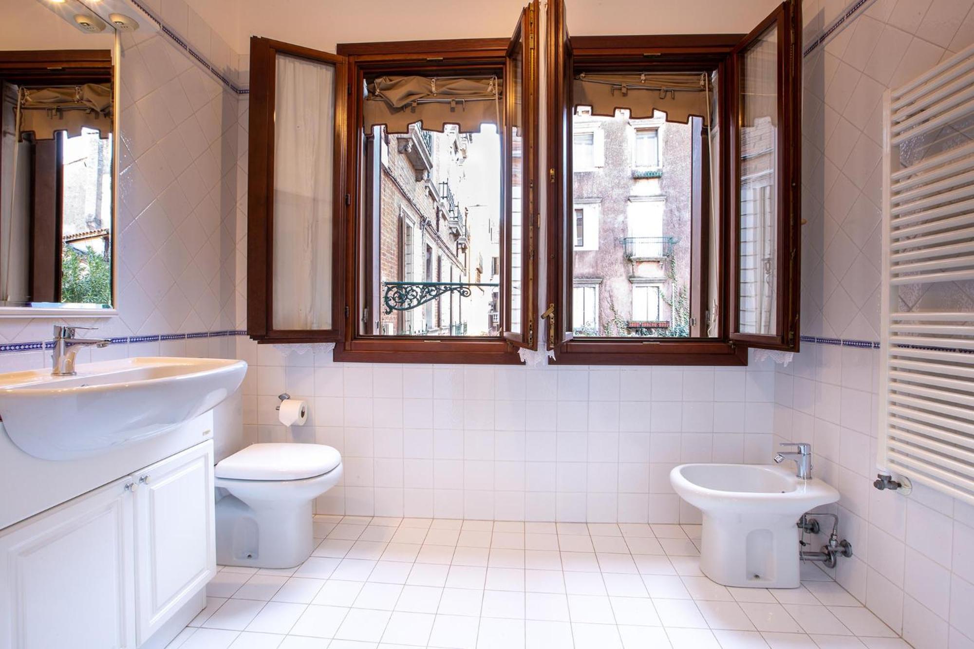 CA DEL PESTRIN Venice old town apartment AC and WiFi