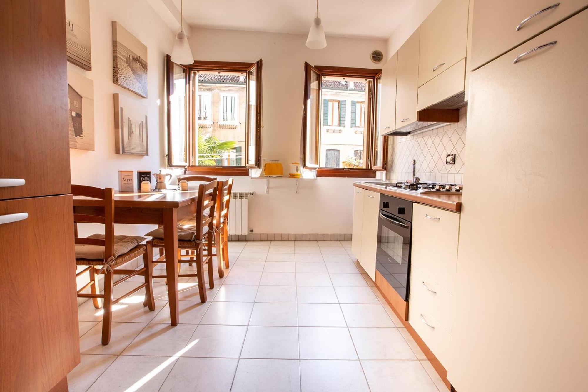 CA DEL PESTRIN Venice old town apartment AC and WiFi