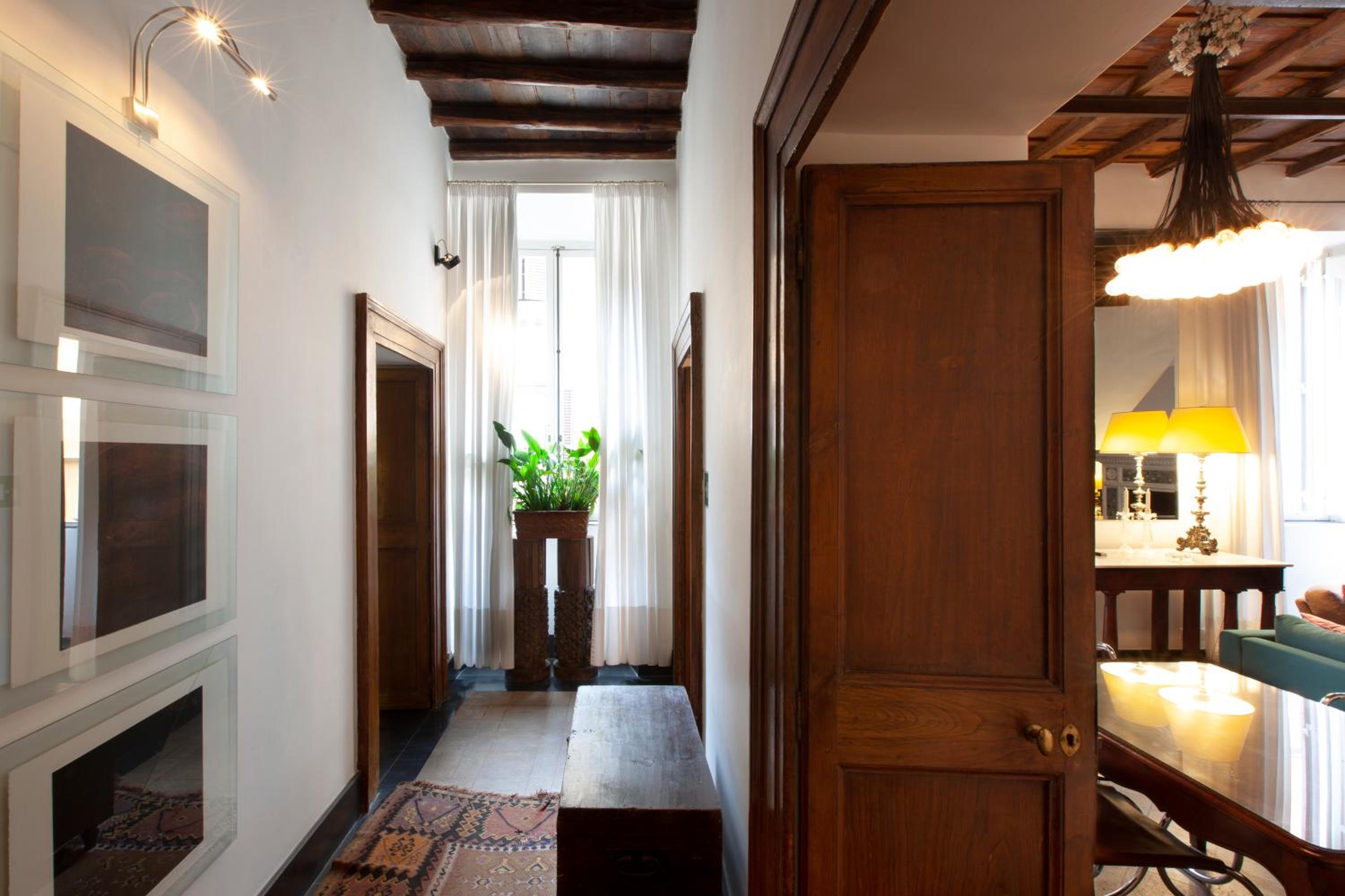 ROMAC Leone Apartments