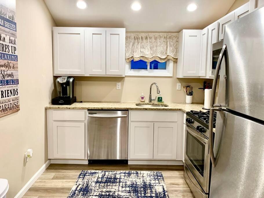 The Lighthouse-3 Bedroom with Casino Pier Gameroom view 3
