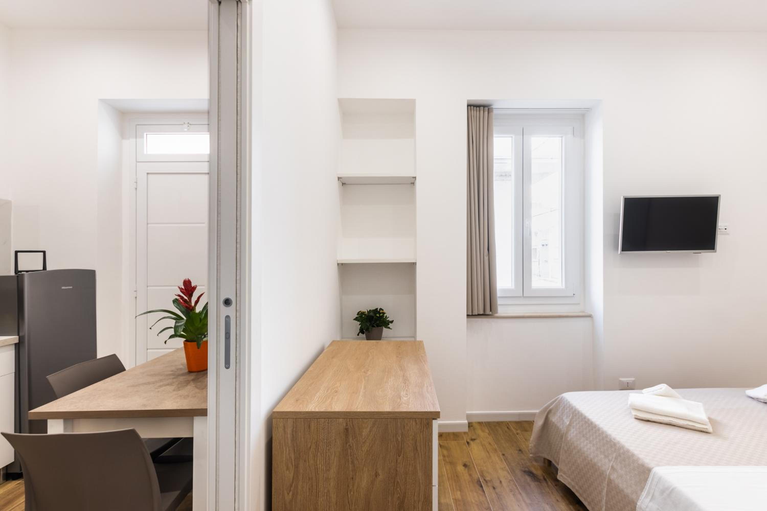 Trisina Rooms view 4
