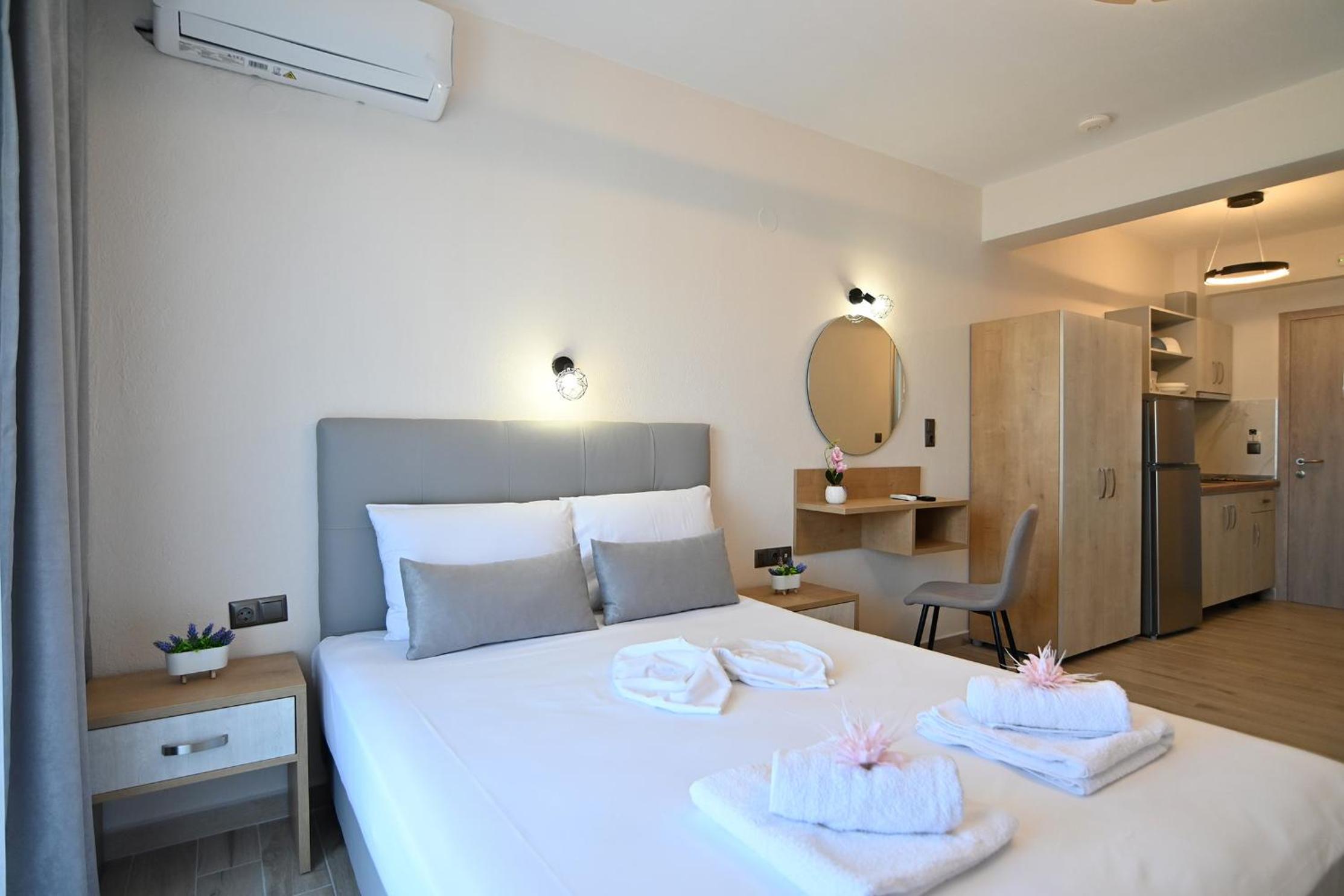 Armonia Luxury Suites