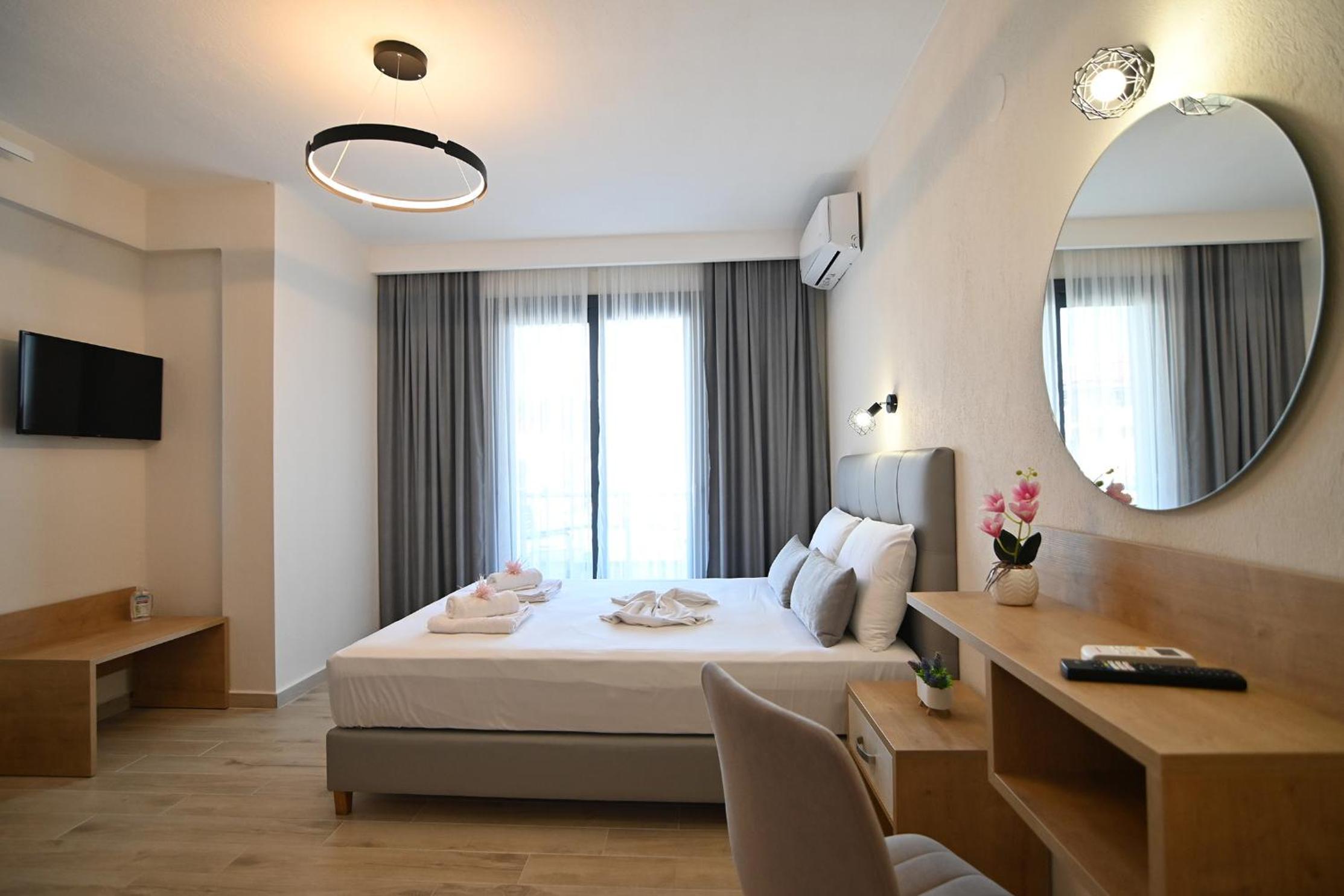Armonia Luxury Suites