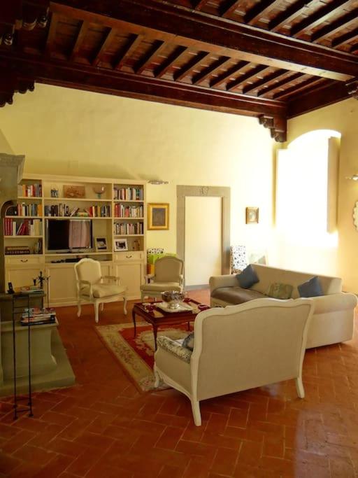 Pian dei Giullari Suite photo 2