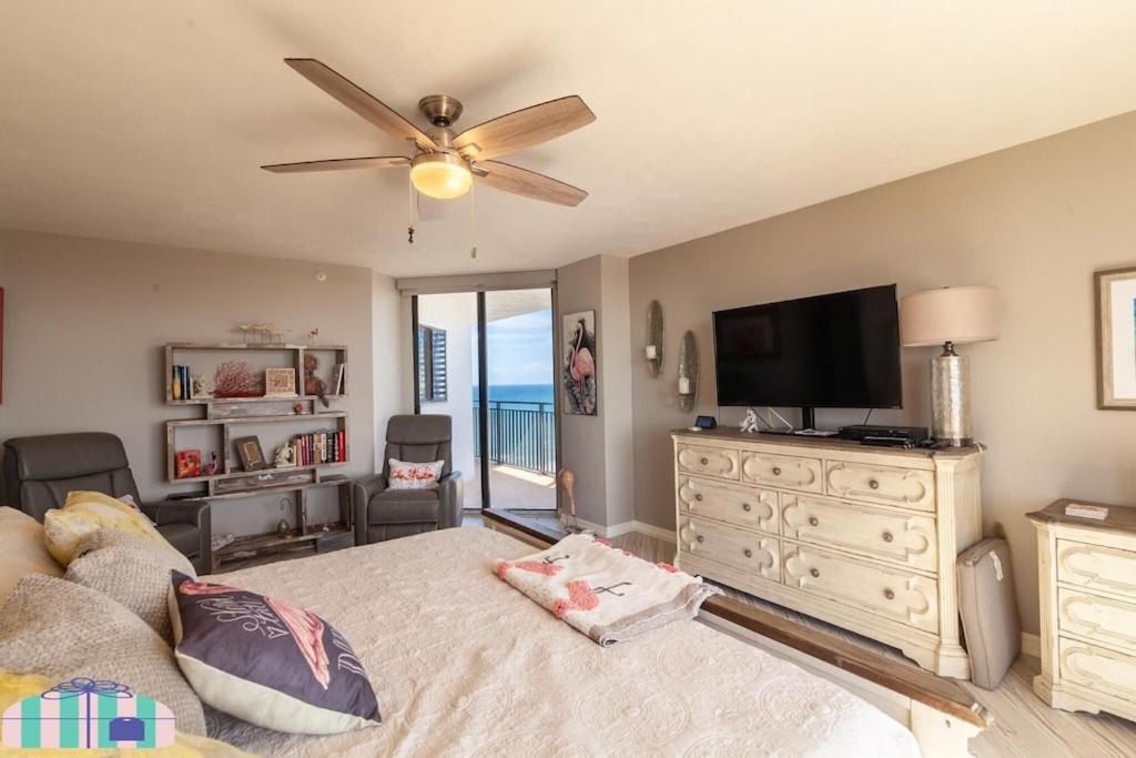 "SHERWIN" Upscale Oceanview Condominium Relax by the sea #1707