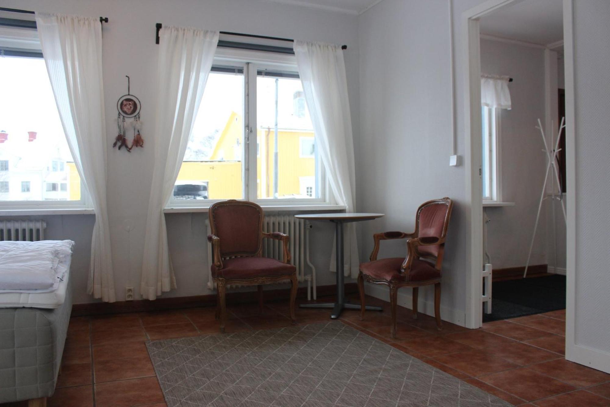 Photo 12