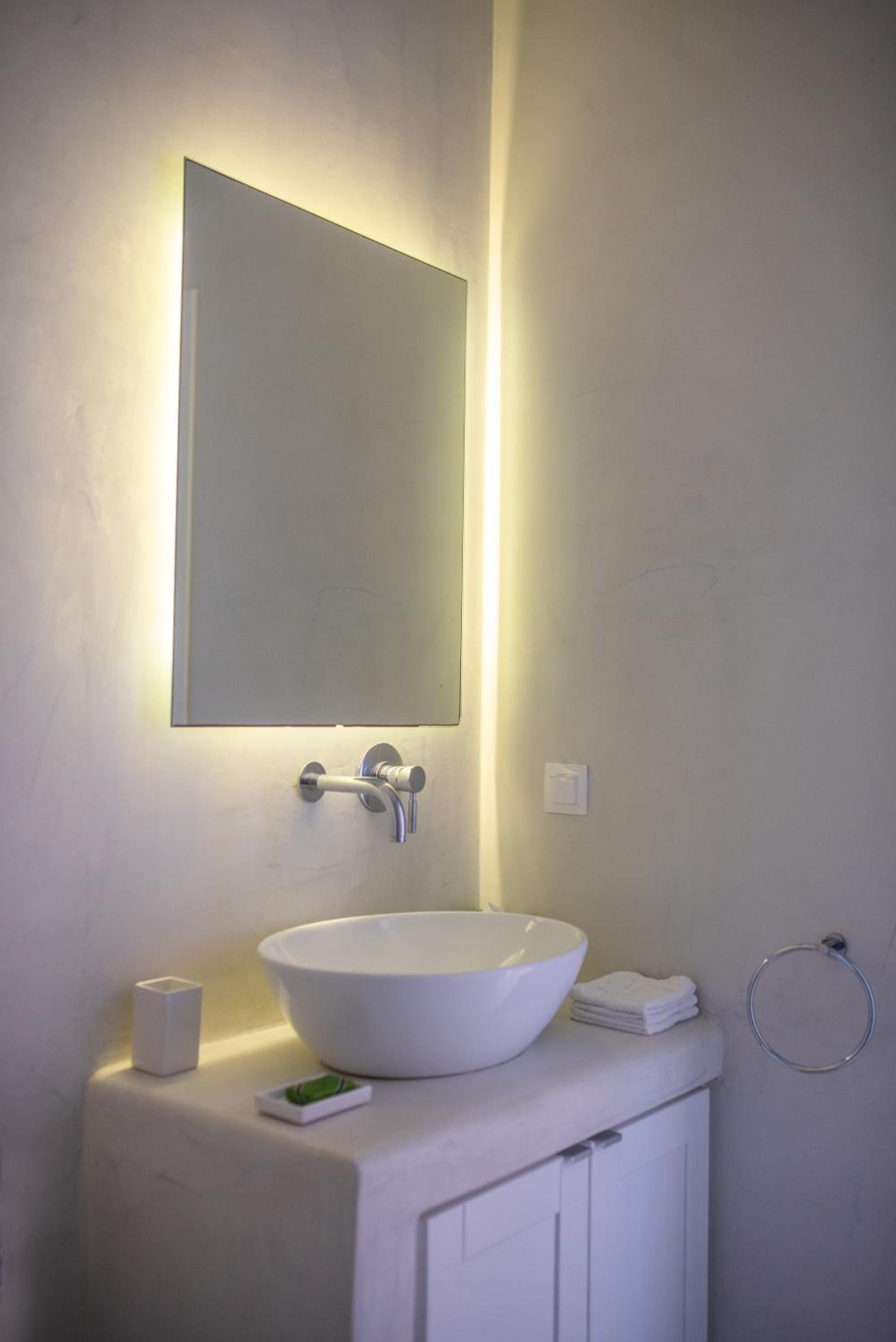 Theros apartments 1