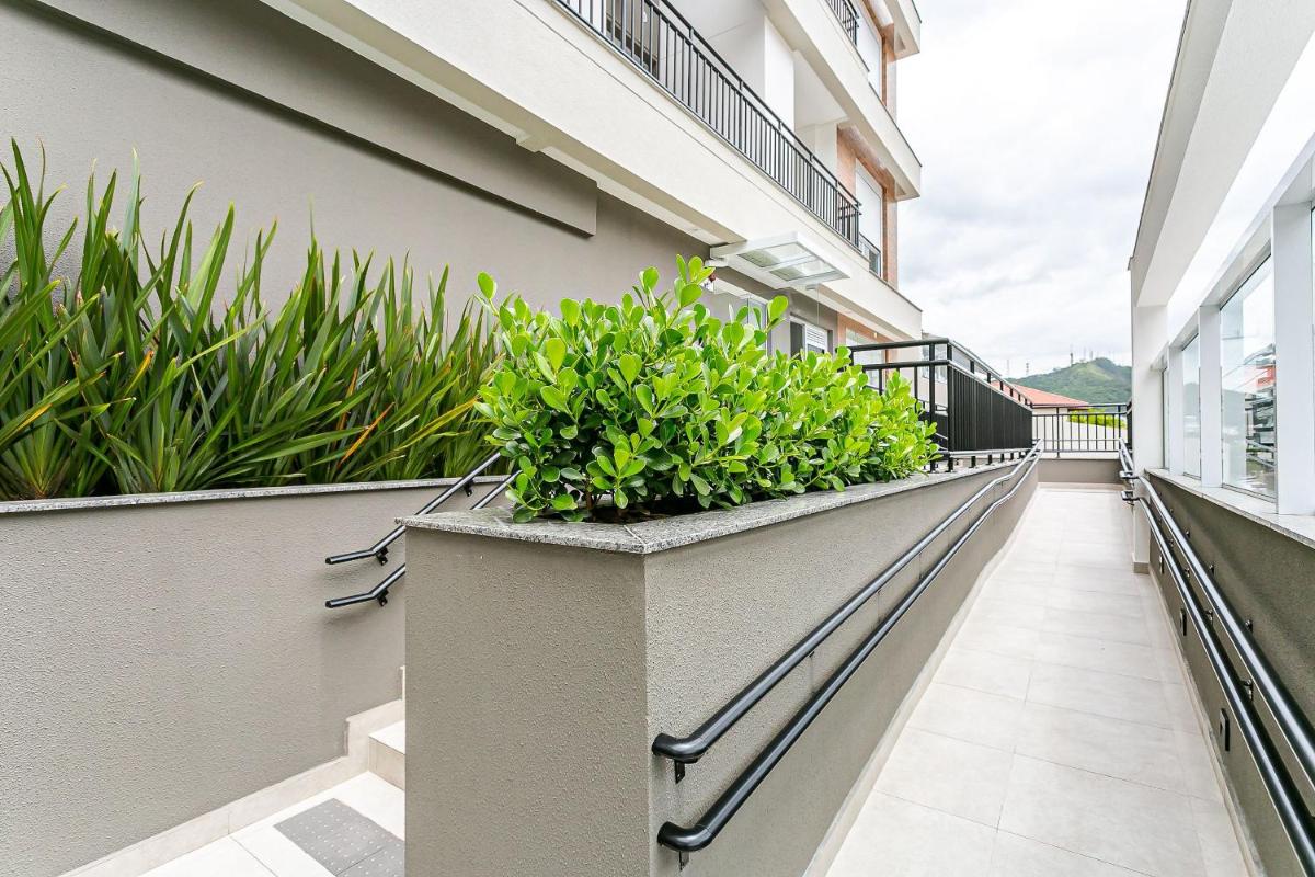 Apartamentos completos ao lado da UFSC
