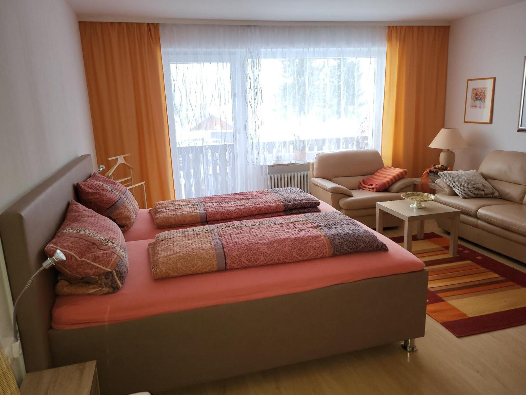 Fewo FRIADO im Ferienpark OA - ohne Zusatzkosten nach Anreise - mit Hallenbad, W-Lan, PKW-Garage, Kurtaxe mit Allgäu-Walser-Pass, Bett- und Handtuch-Wäsche