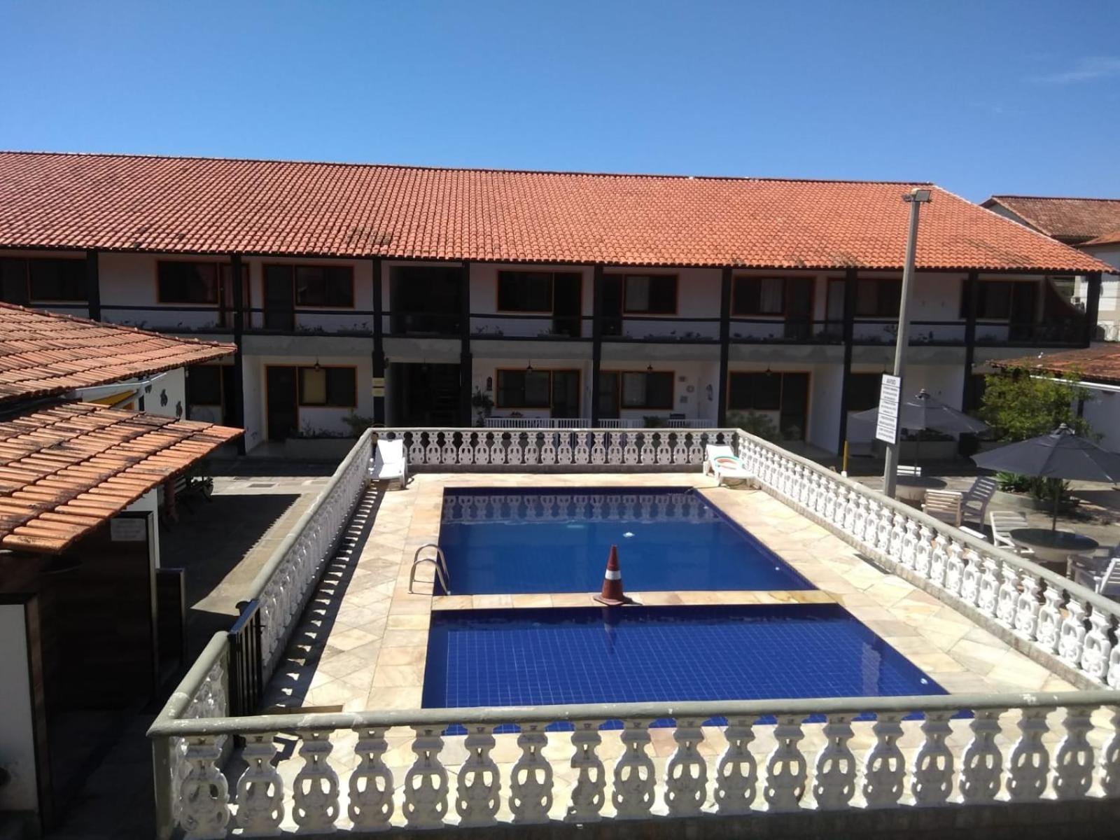 Refúgio Peró - Praia, piscina e churrasqueira