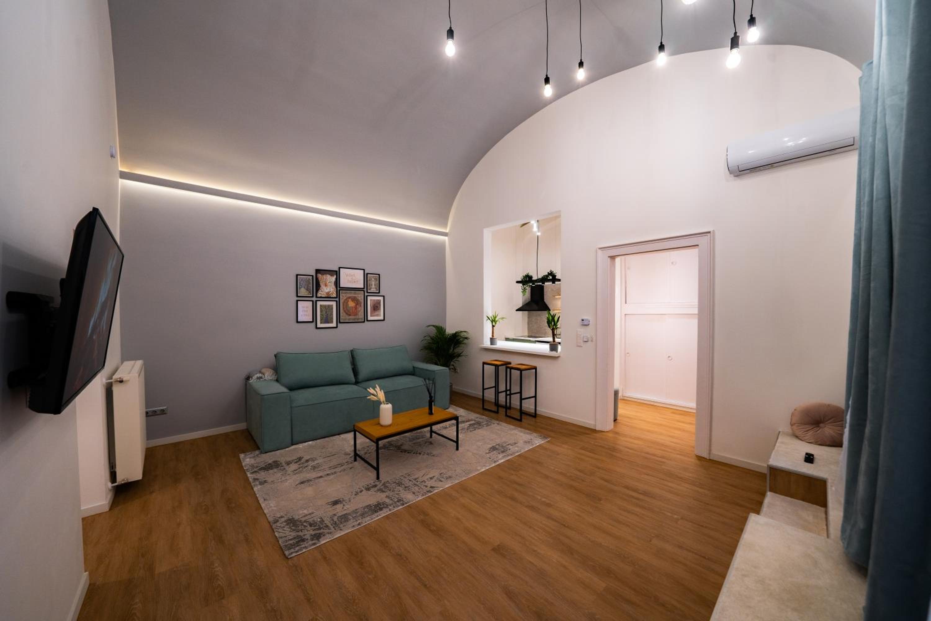 Coente Apartments Király 28 view 3
