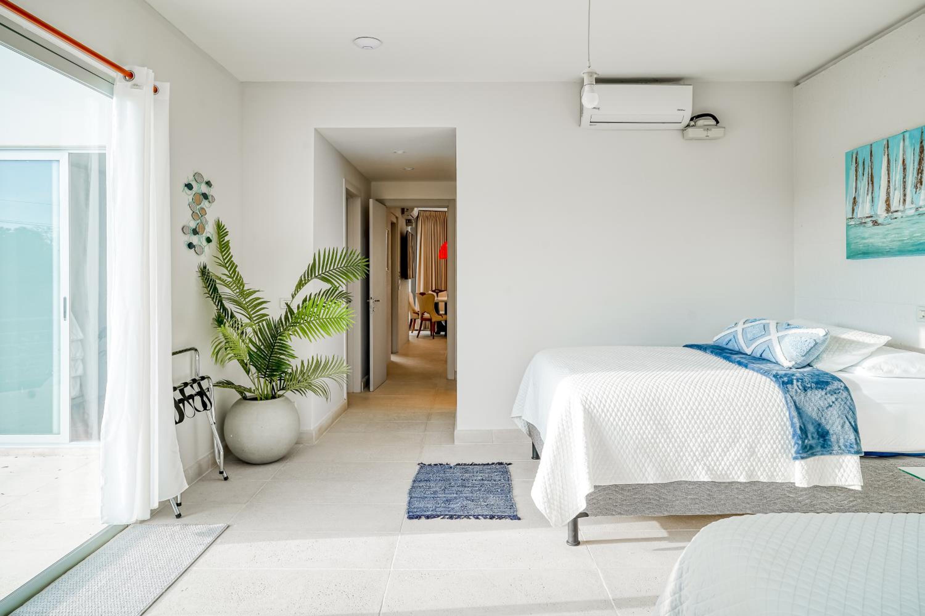 Hermosa Waves A2 - Property Image 9