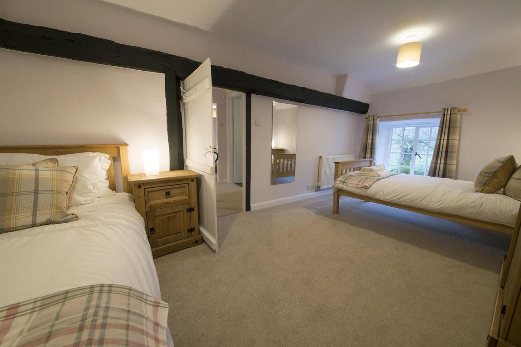 Low Bowkerstead Cottage Grizedale Forest & Satterthwaite view 5