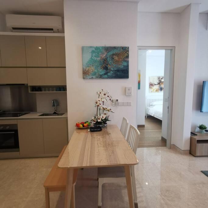BukitBintang-KLCC-Pavilion-2-12pax-InfinityPool-Netflix-Balcony-SuperFastInternet