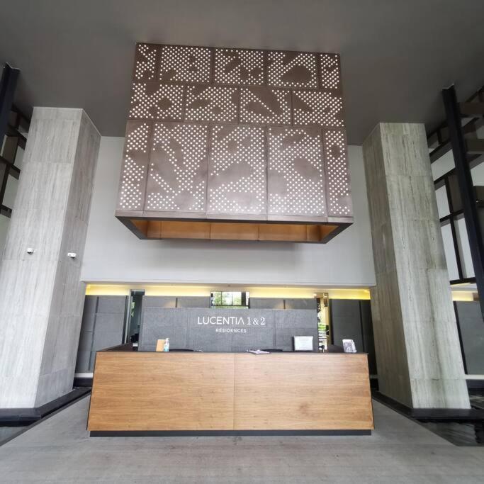 BukitBintang-KLCC-Pavilion-2-12pax-InfinityPool-Netflix-Balcony-SuperFastInternet