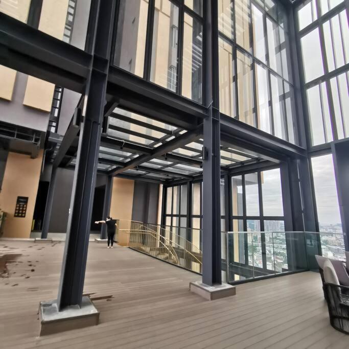 BukitBintang-KLCC-Pavilion-2-12pax-InfinityPool-Netflix-Balcony-SuperFastInternet
