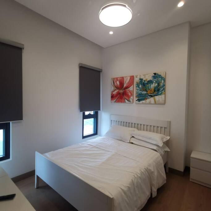 BukitBintang-KLCC-Pavilion-2-12pax-InfinityPool-Netflix-Balcony-SuperFastInternet