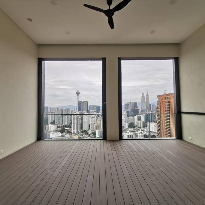 BukitBintang-KLCC-Pavilion-2-12pax-InfinityPool-Netflix-Balcony-SuperFastInternet