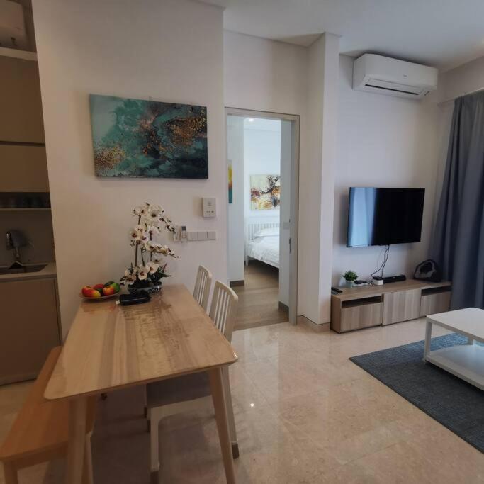 BukitBintang-KLCC-Pavilion-2-12pax-InfinityPool-Netflix-Balcony-SuperFastInternet