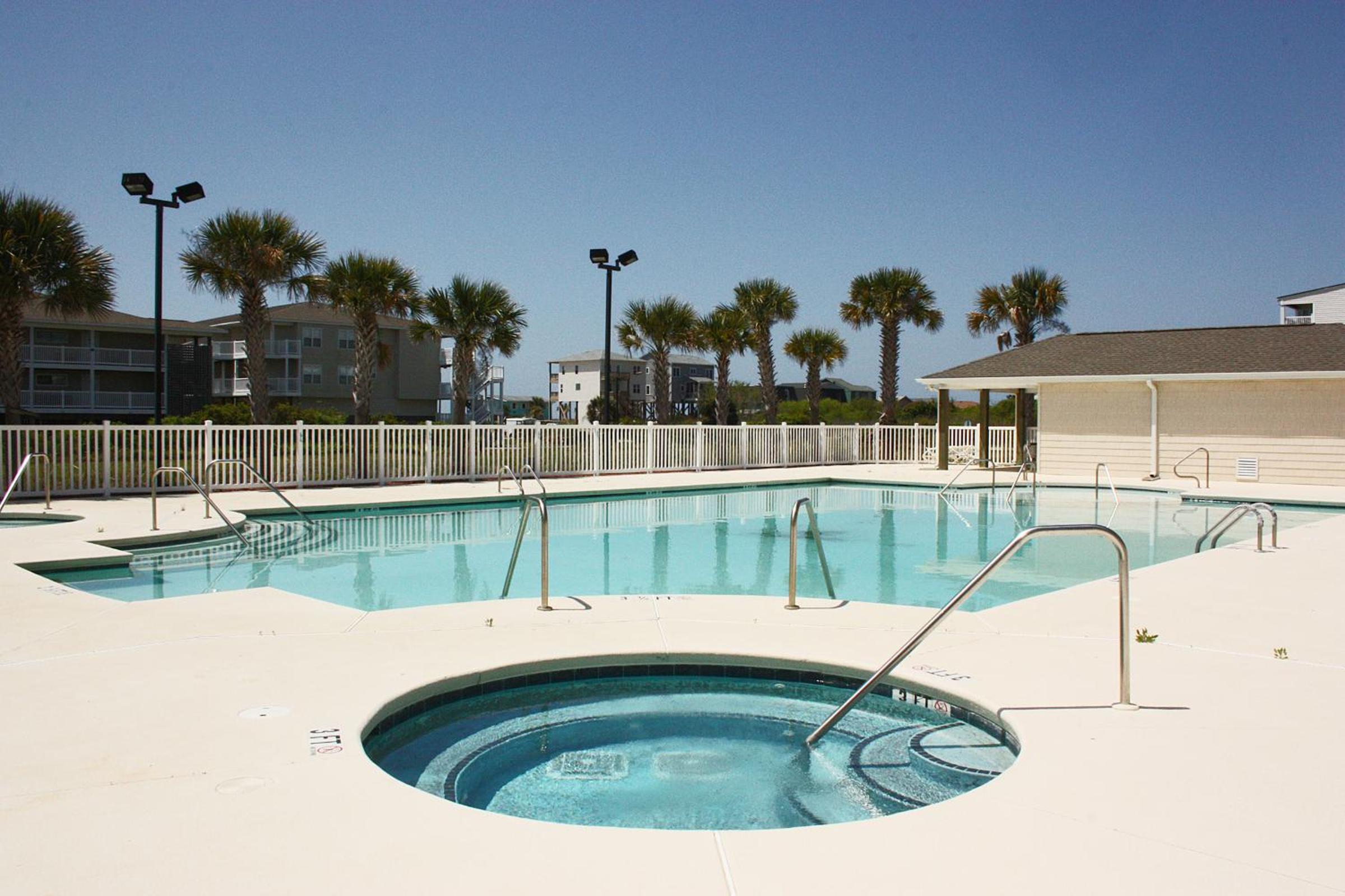 Sol Retreat by Oak Island Accommodations, photo 21