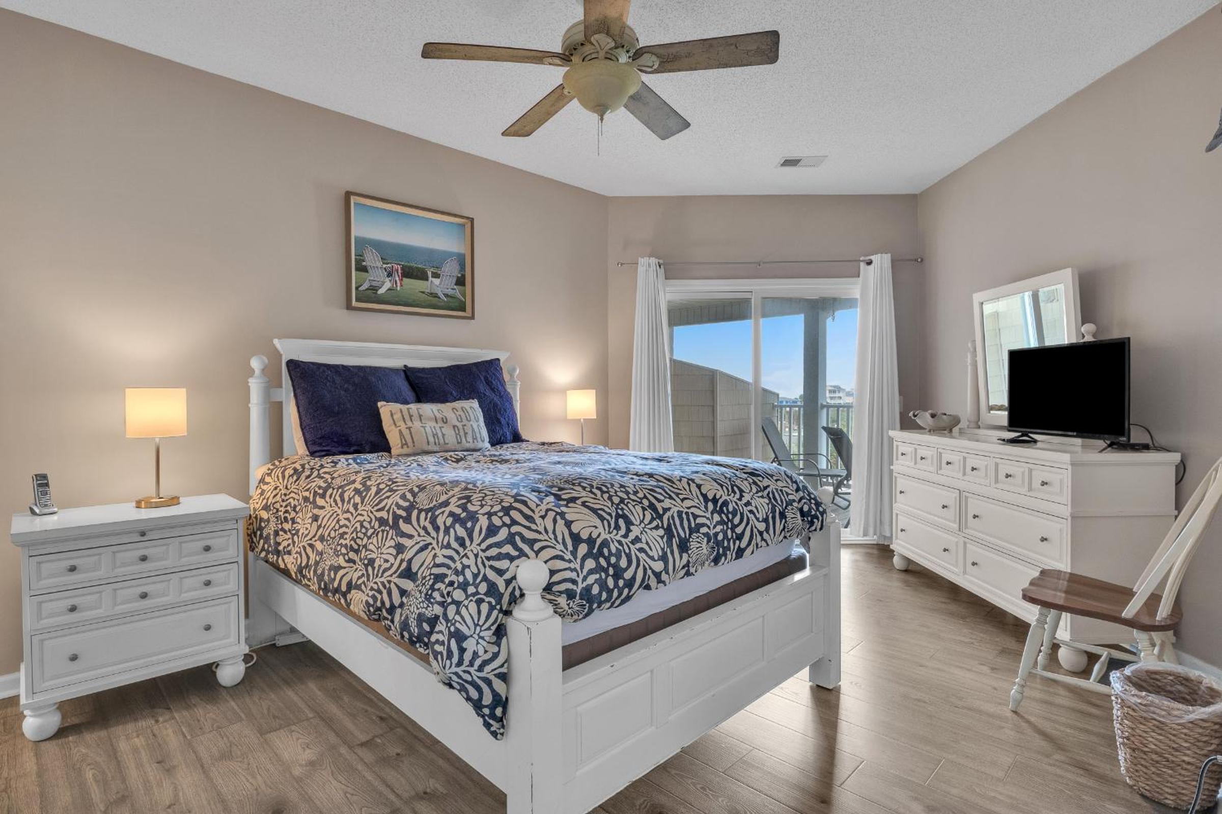Sol Retreat by Oak Island Accommodations, photo 27