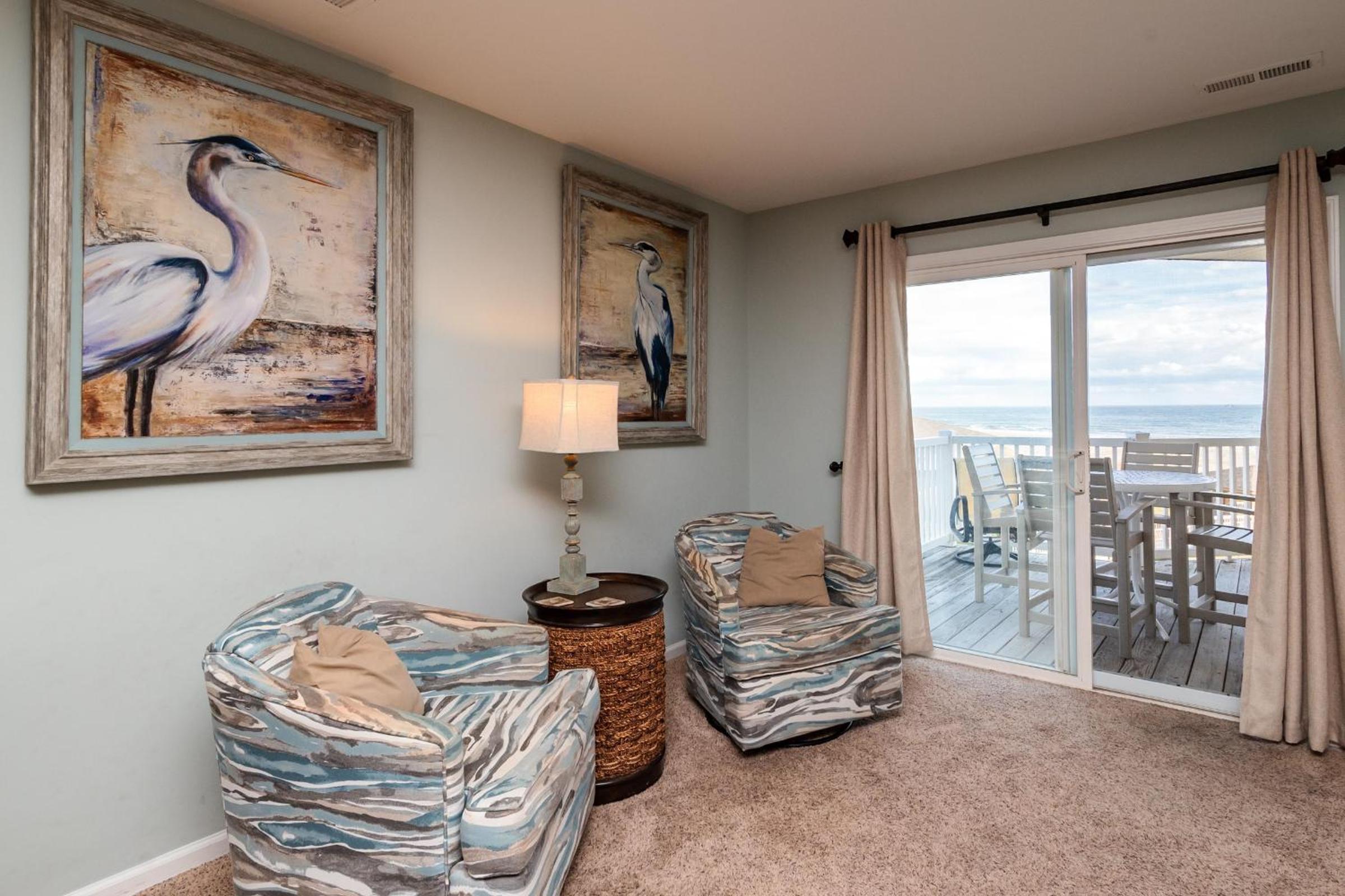 Our Palm Beach by Oak Island Accommodations view 4