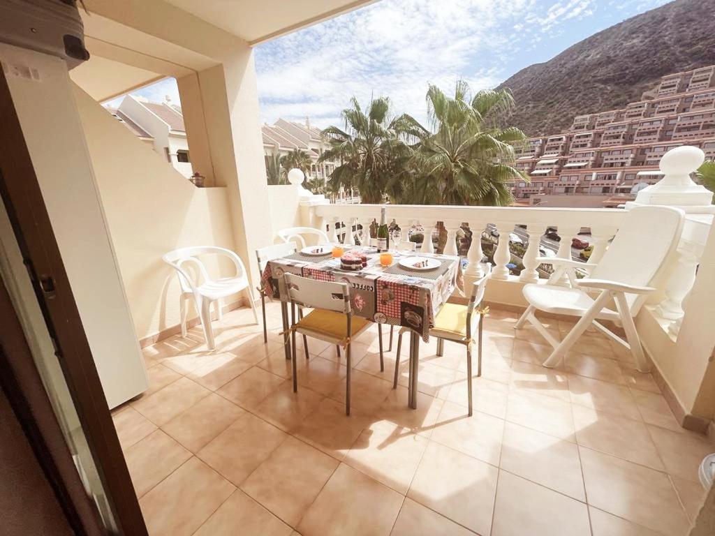 DORY HOUSE LOS CRISTIANOS