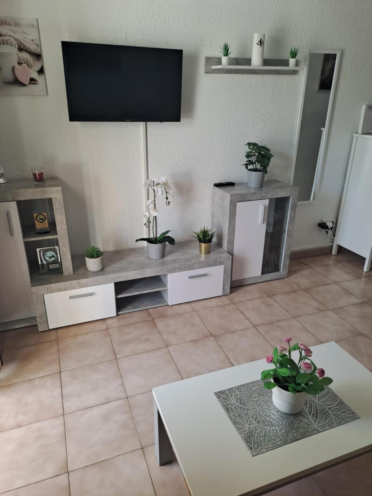 DORY HOUSE LOS CRISTIANOS
