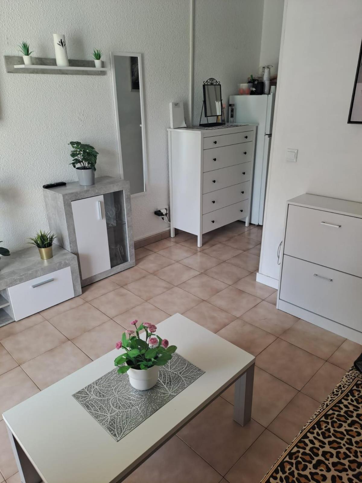 DORY HOUSE LOS CRISTIANOS