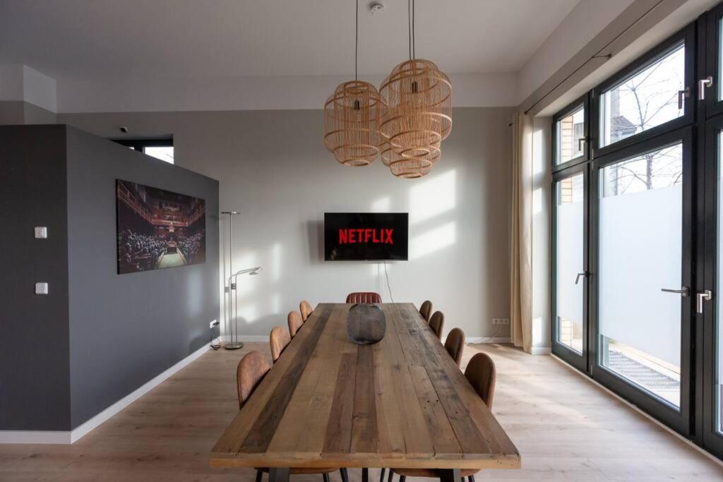 meeting & event spaces