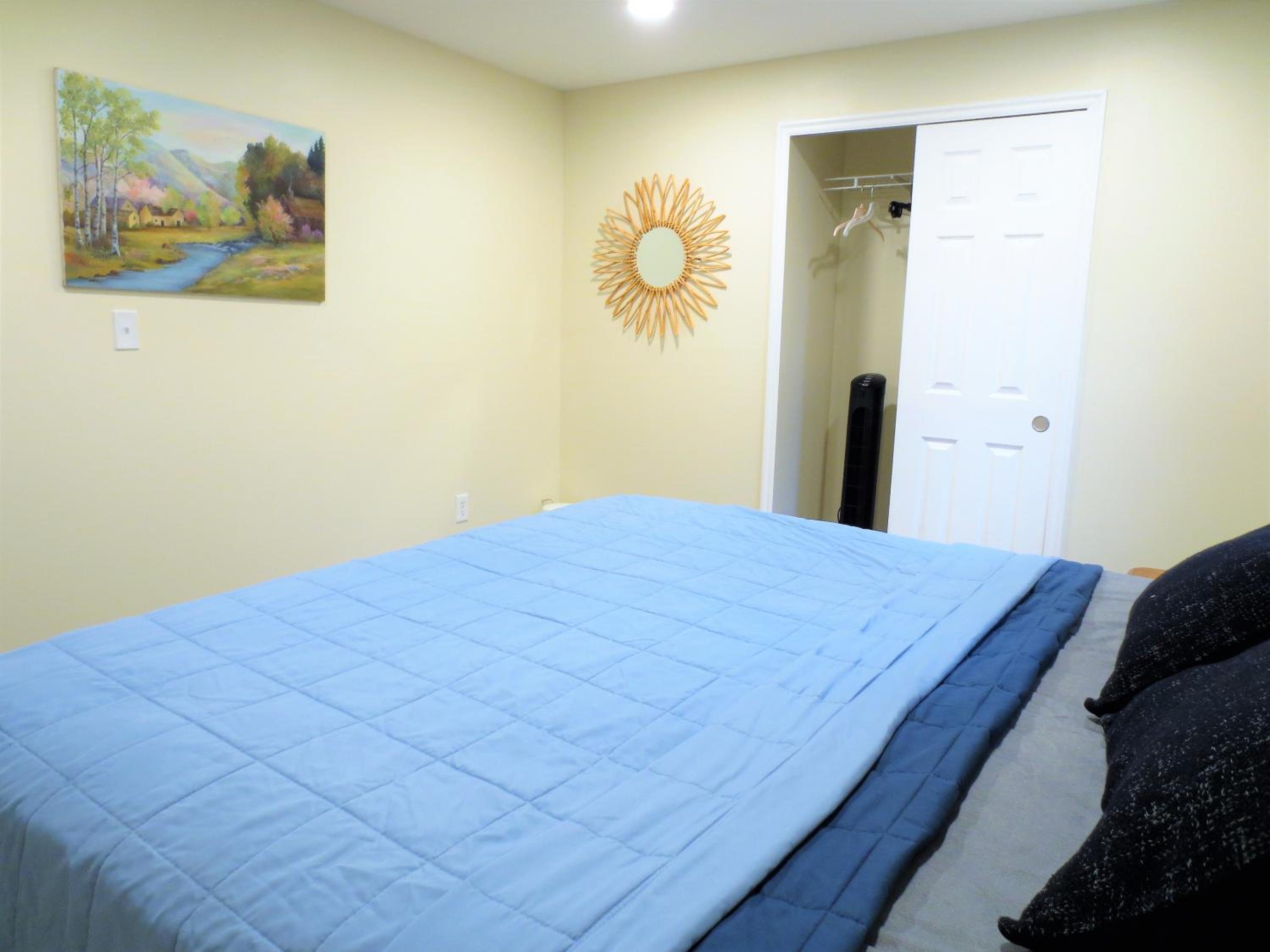 Entire Huge Basement! Fast Wifi! Private Entrance! - Property Image 7