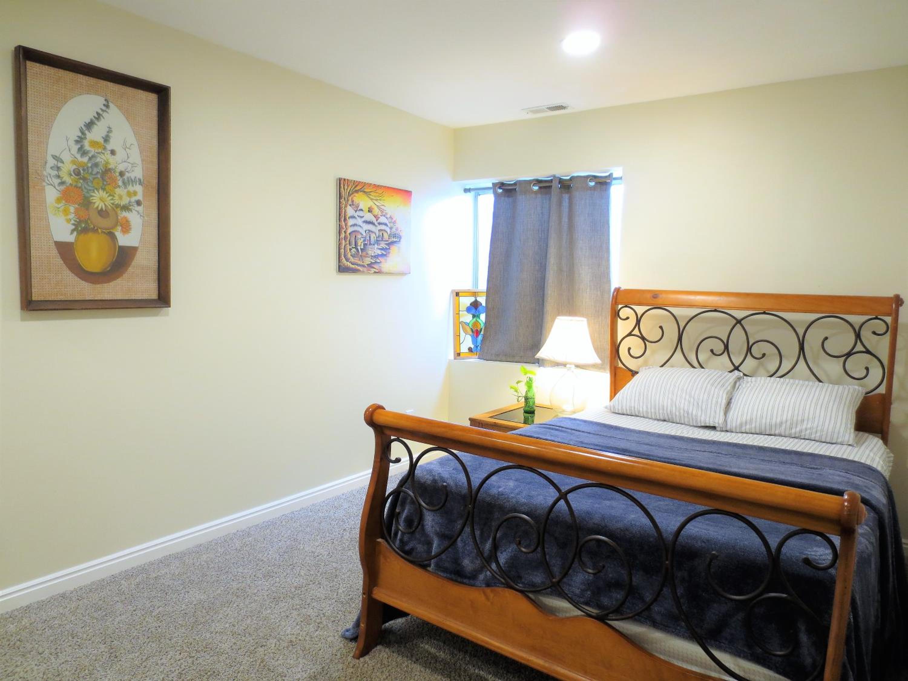 Entire Huge Basement! Fast Wifi! Private Entrance! - Property Image 32