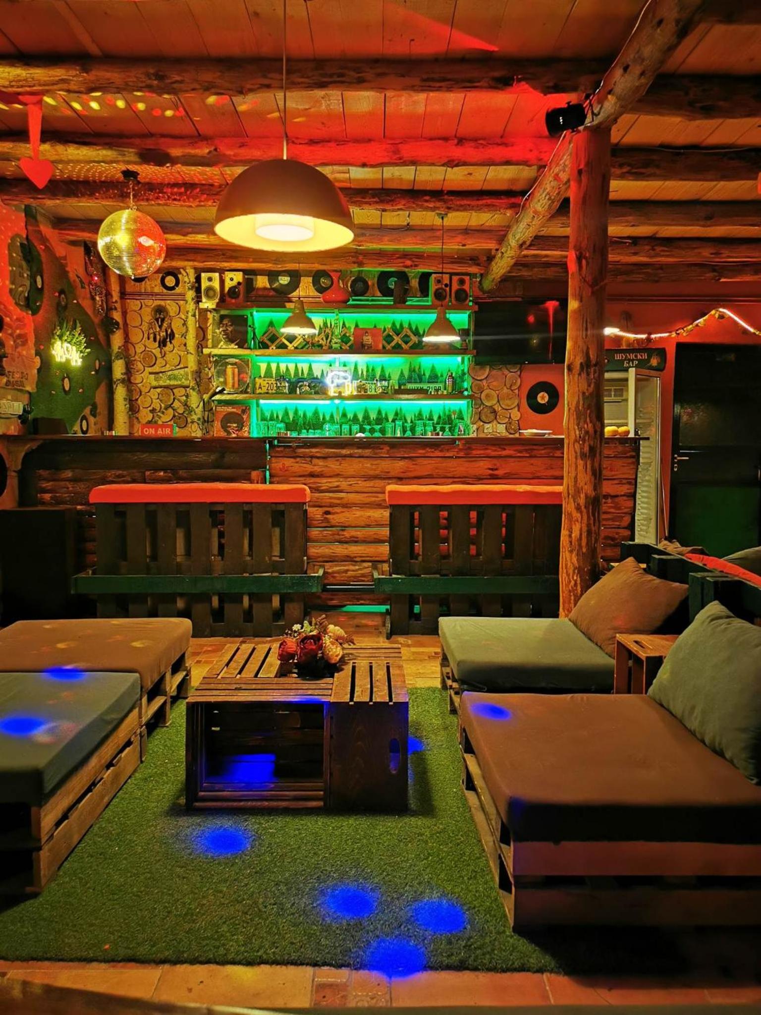 lounge