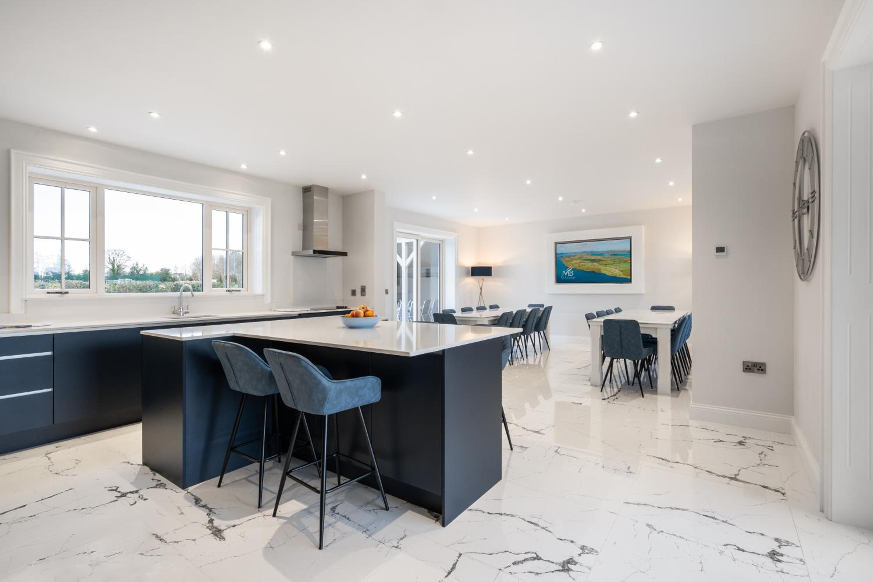 THE WHITE HOUSE AT MULLANS BAY view 4