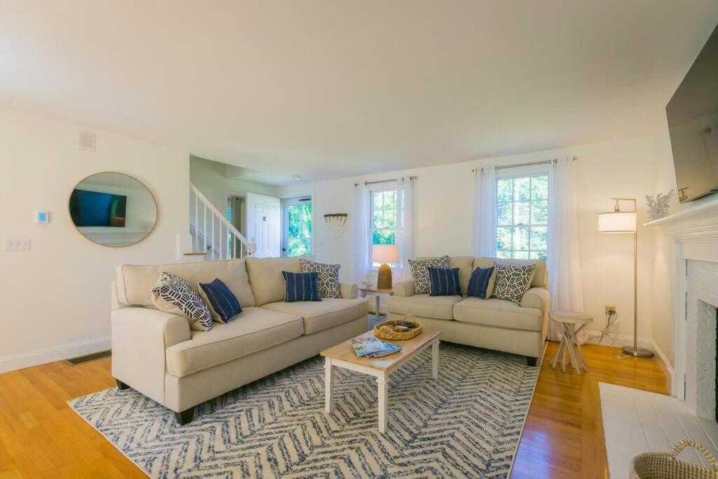 Provincetown Vacations - 56Beachway-Private beach Refreshed in 2022 Cozy - Property Image 1